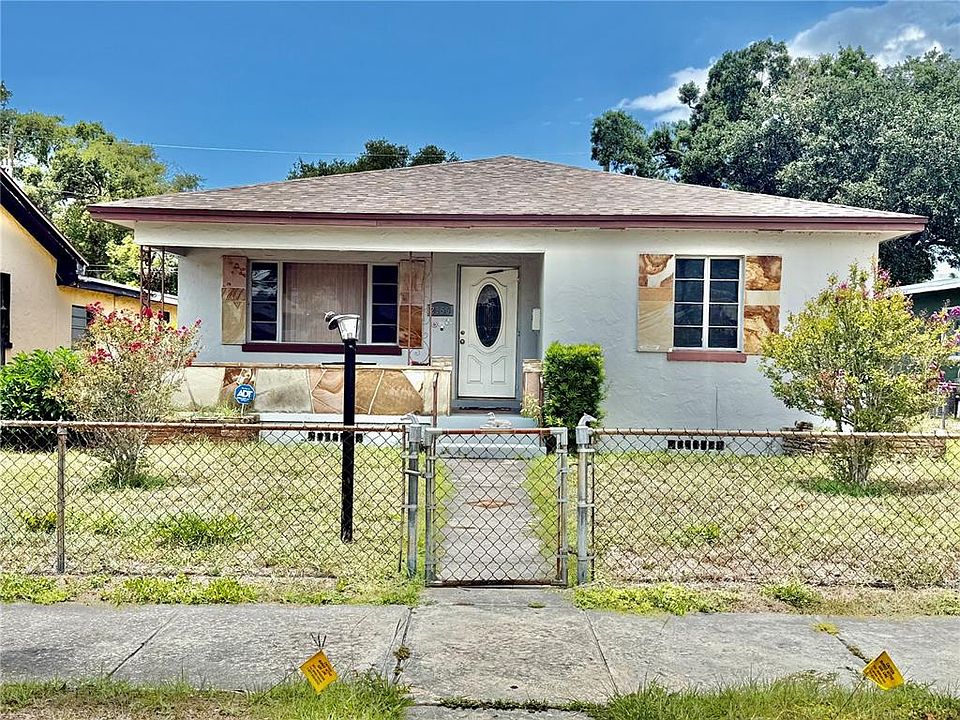 1st image of 2055 29th St S