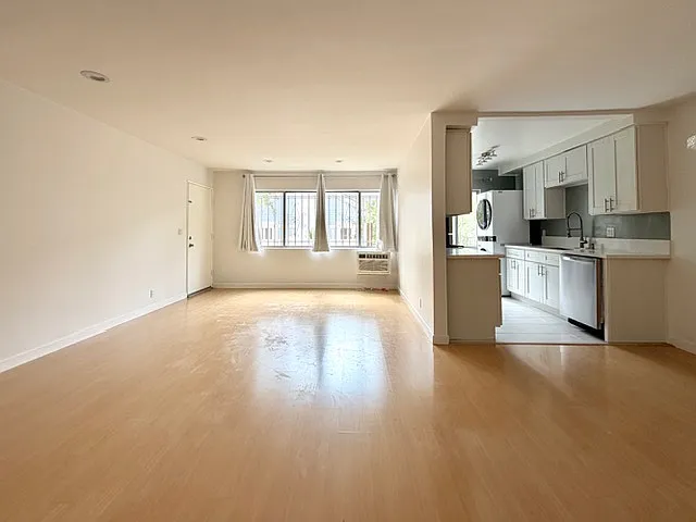 7607 Norton Ave #2 — Photo 6