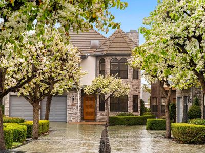 7393 Alicante Rd, Carlsbad, CA, 92009
