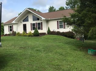 1039 Deer Run Rd, Lawrenceburg, KY 40342