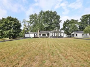 135 Crestview Dr, Delaware, OH 43015