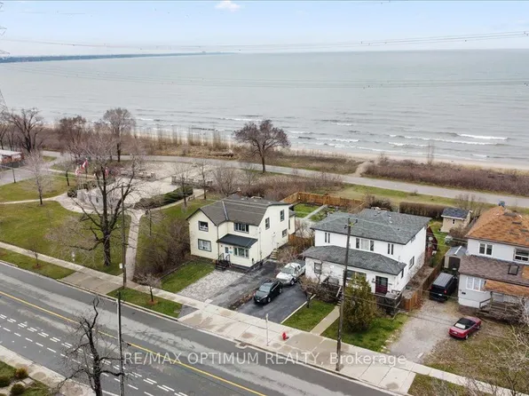 1019 Beach Blvd, Hamilton, ON L8H 6Z8