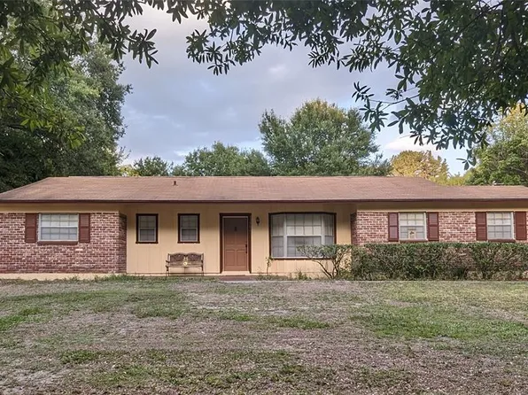 17501 Darby Ln, Lutz, FL 33558