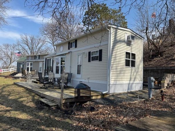 1663 US Highway 8 #12, St Croix Falls, WI 54024