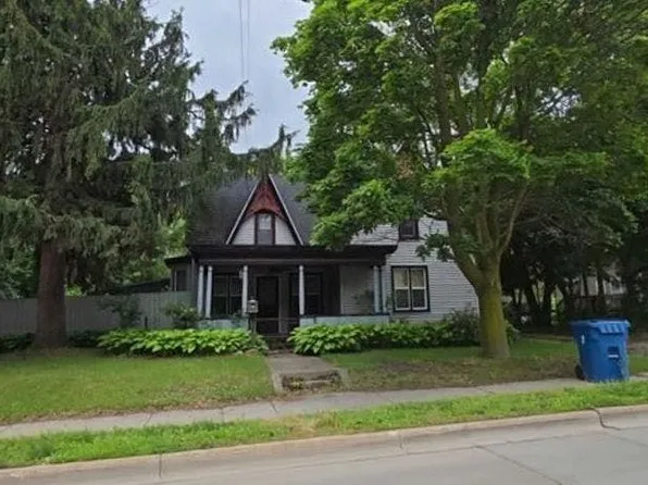 501 W Huron Ave, Vassar, MI 48768