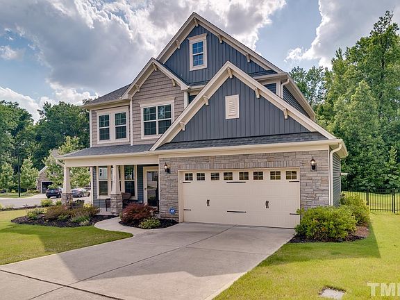 2nd image of 220 Dogwood Blossoms Dr