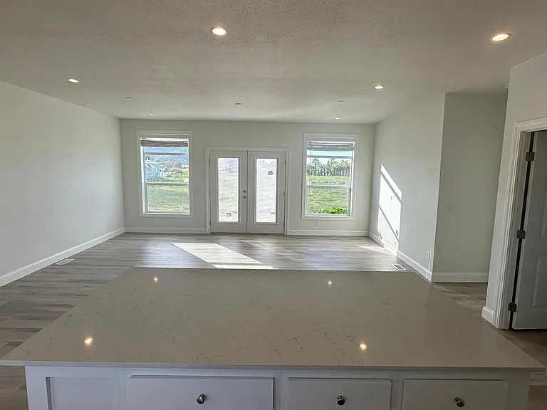 30665 Santa Fe St — Photo 6