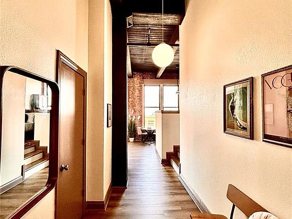 4th image of 308 W 8th St APT 418