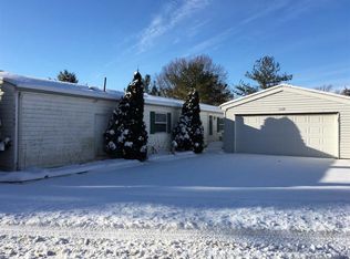 11122 N Landing Rd, Monticello, IN 47960