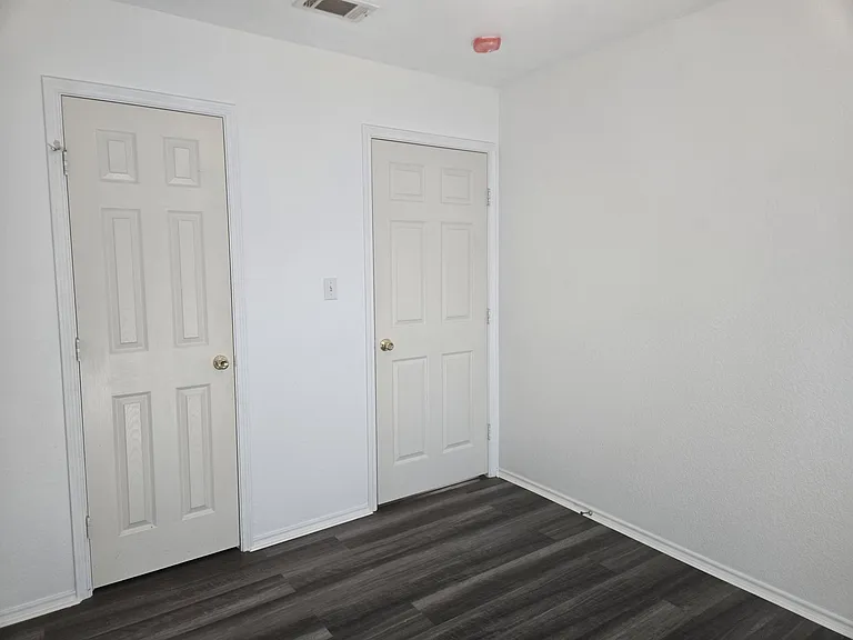2545 E Renfro St #A — Photo 16