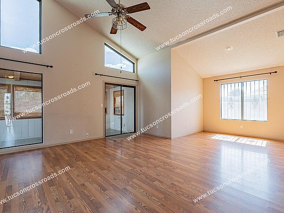 5th image of 9280 N Kanawha St