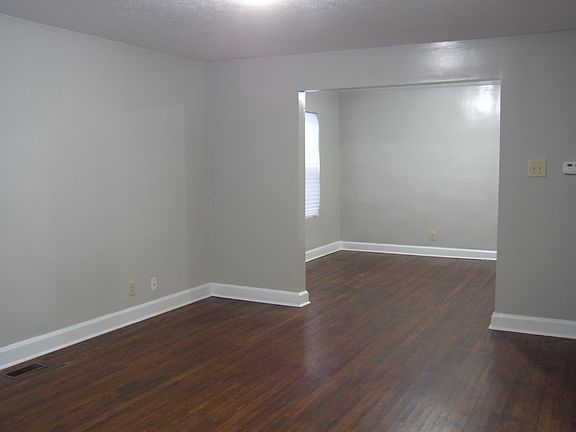 4th image of 412 N Warman Ave