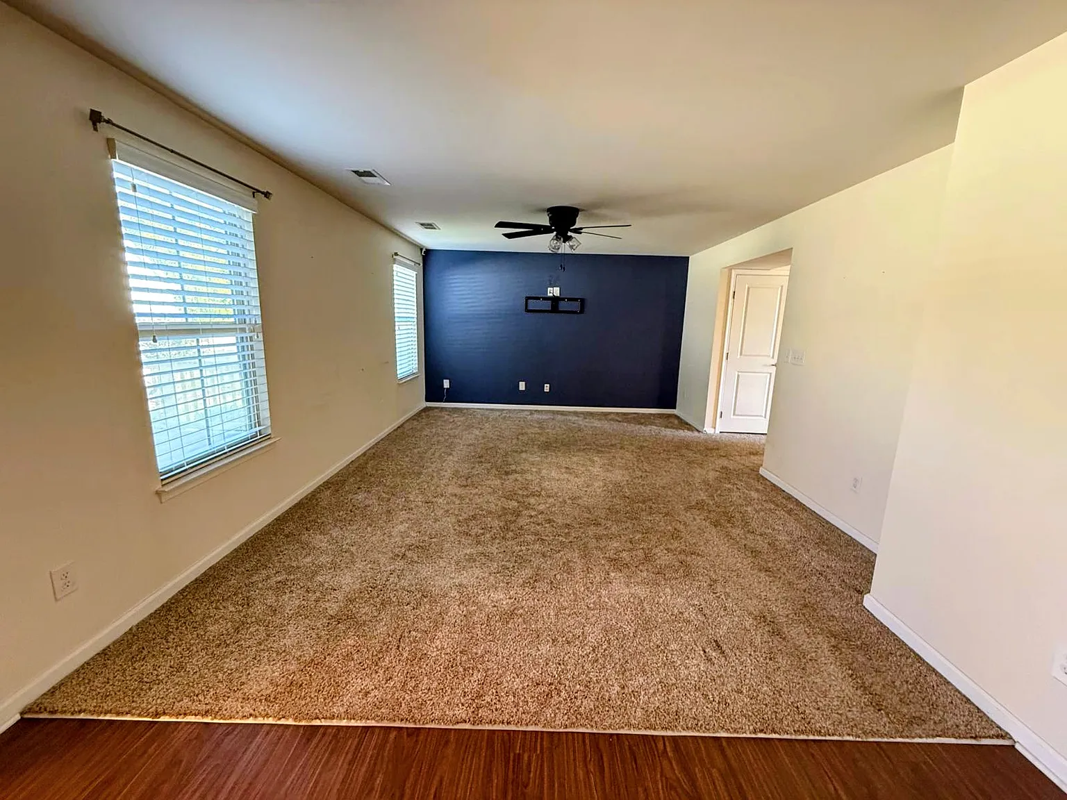 3 bed, 2.5 bath, 1839 sqft, $2,150 — Photo 3