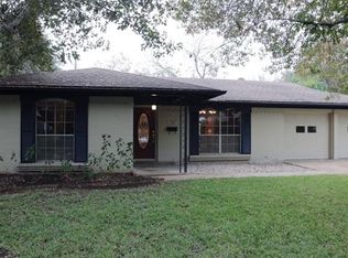 1901 Burbank St, Austin, TX 78757