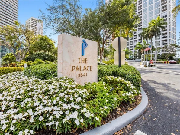1541 Brickell Ave APT T108, Miami, FL 33129