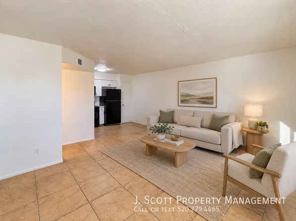 525 E Peppertree Ave APT 4, Apache Junction, AZ 85119