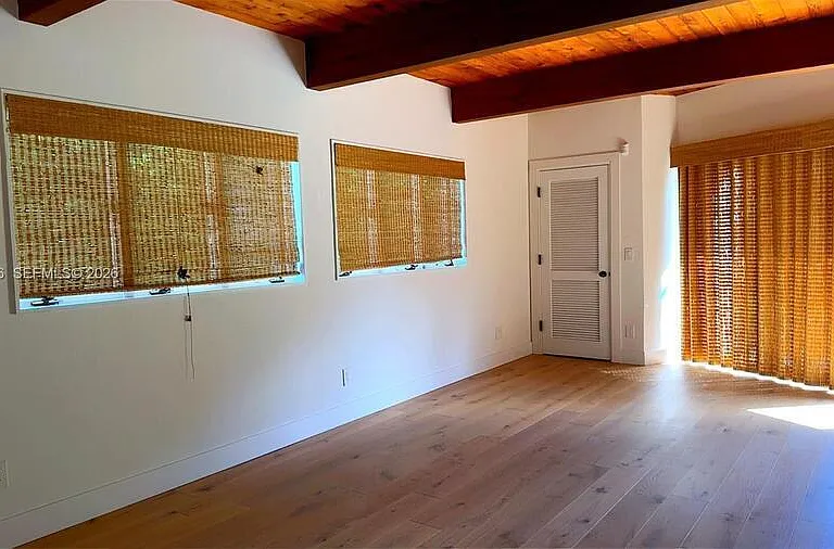 8925 SW 102nd Ter — Photo 36
