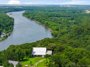 84 Chouteau Trl, Locust Grove, OK 74352