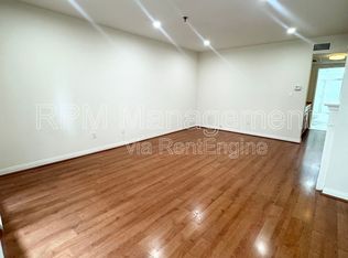 843 N Hayworth Ave APT 103, Los Angeles, CA 90046