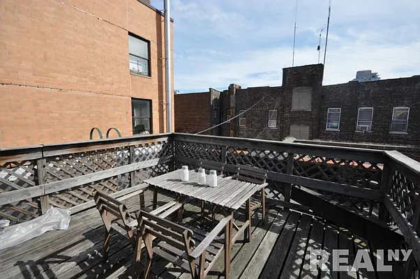 Rented by REAL New York | media 17