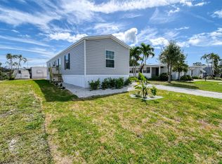 8397 SE Swan Ave, Hobe Sound, FL 33455