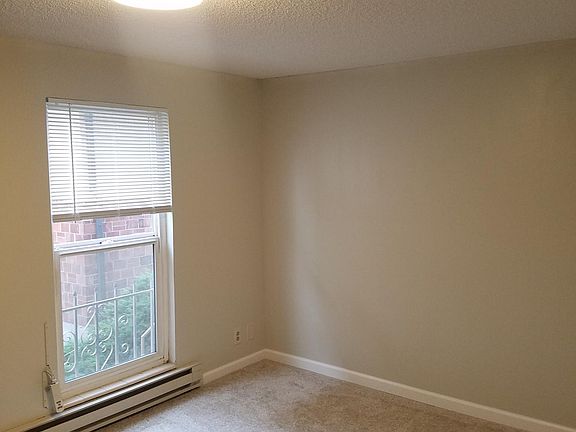 5th image of 2309 Franklin Ave E APT 201