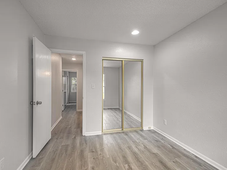 1305 La Chateau Dr — Photo 16