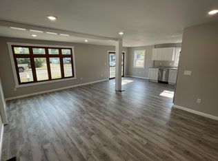 728 3rd St NW, Valley City, ND 58072