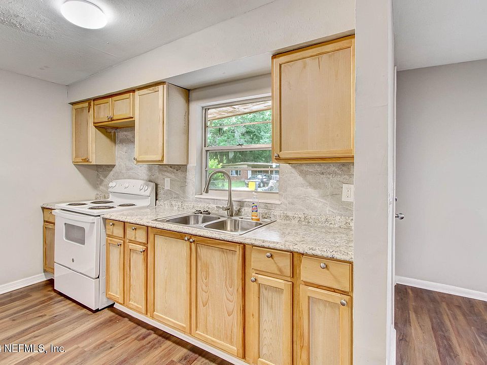 1st image of 3302 DIGNAN Street