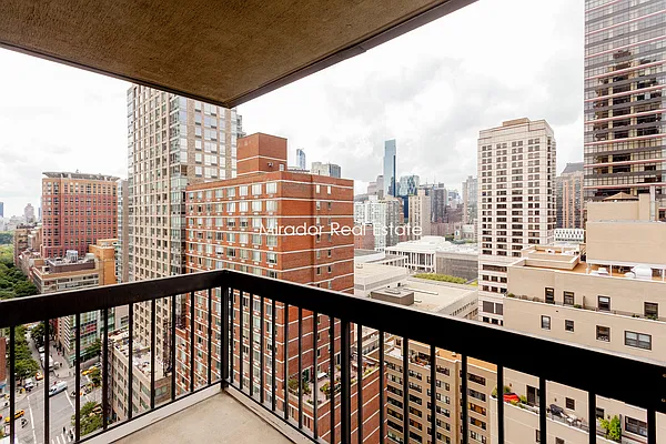 Rented by Mirador Real Estate | media 27