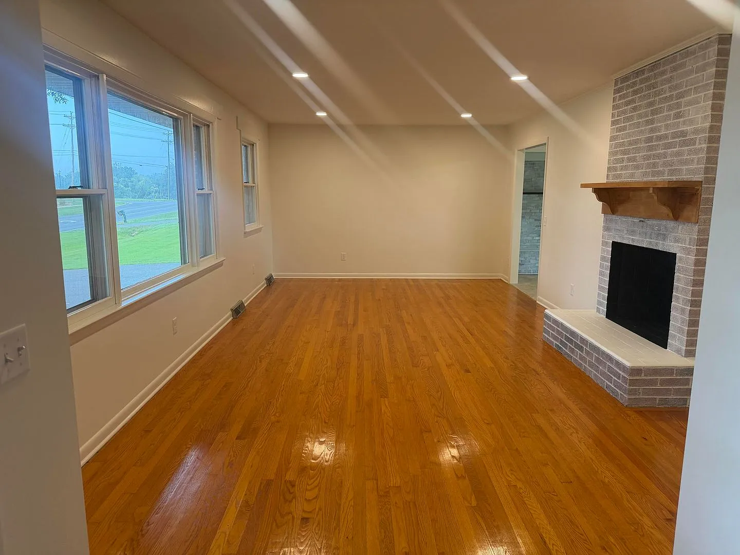 2775 Ridgedale Road — Photo 3