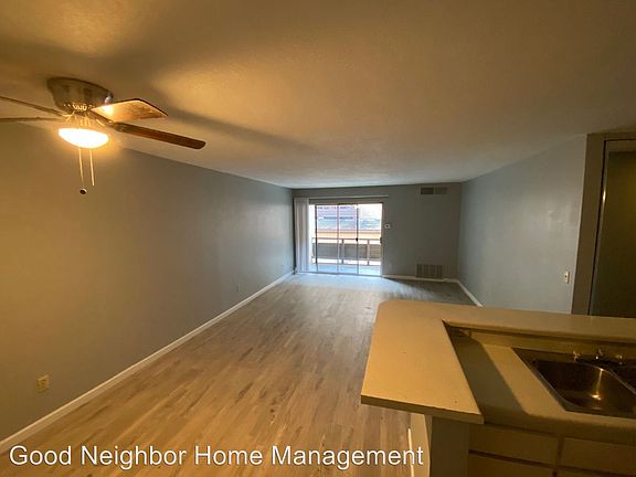 3rd image of 1625 Hotel Cir S Unit C203