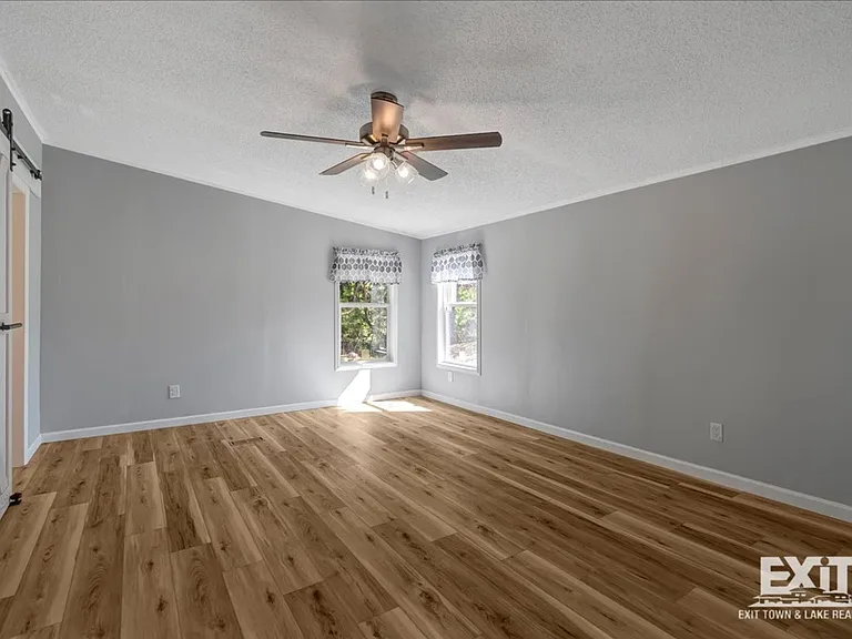 1289 Fleshood Ln — Photo 11