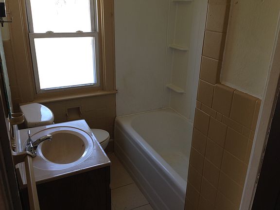 5th image of 80 W Woodside Ave