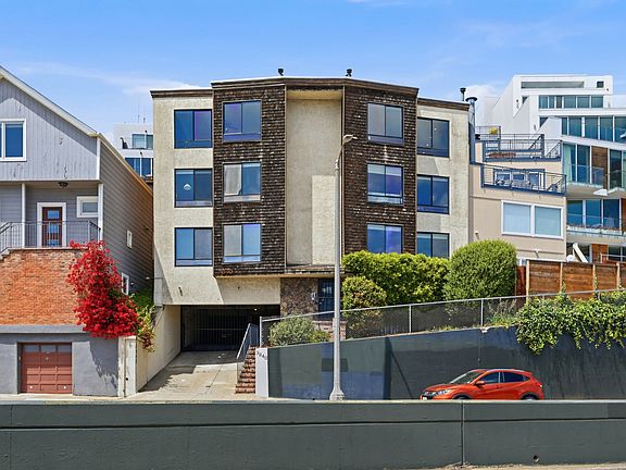 2nd image of 3840 Market St APT 5