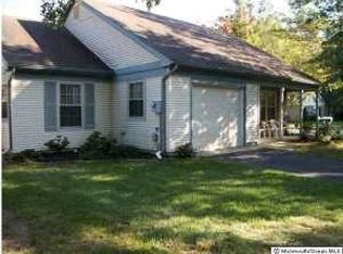 25 Morning Glory Ln, Whiting, NJ
