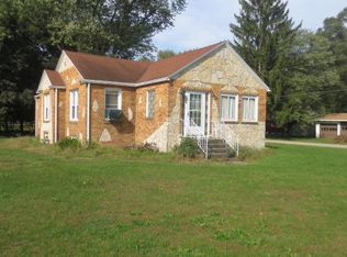 4766 Paw Paw Lake Rd, Coloma, MI 49038