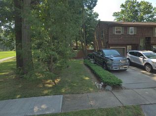 3 Diaz St, Iselin, NJ 08830