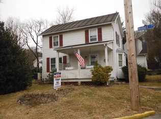 733 Market St, Mifflinburg, PA 17844