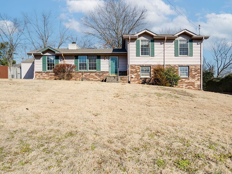 1st image of 102 Valley View Ct