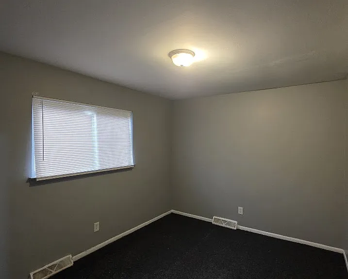 22649 Frisbee St — Photo 7