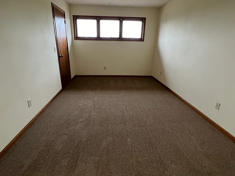 Londonderry Lofts — Photo 10
