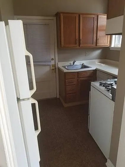 35 N McLean Blvd #2 — Photo 5