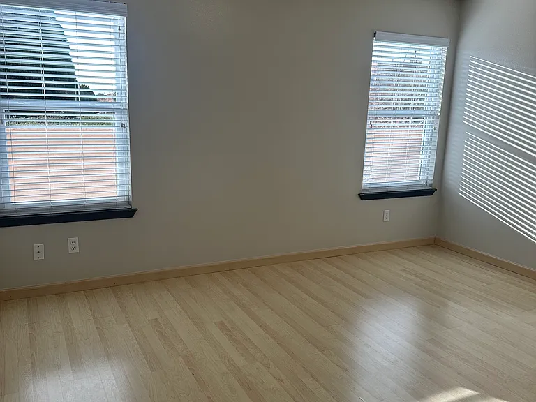 9439 Osuna Pl NE — Photo 12