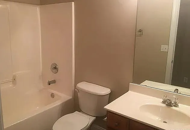 15743 Seafield Ln — Photo 15