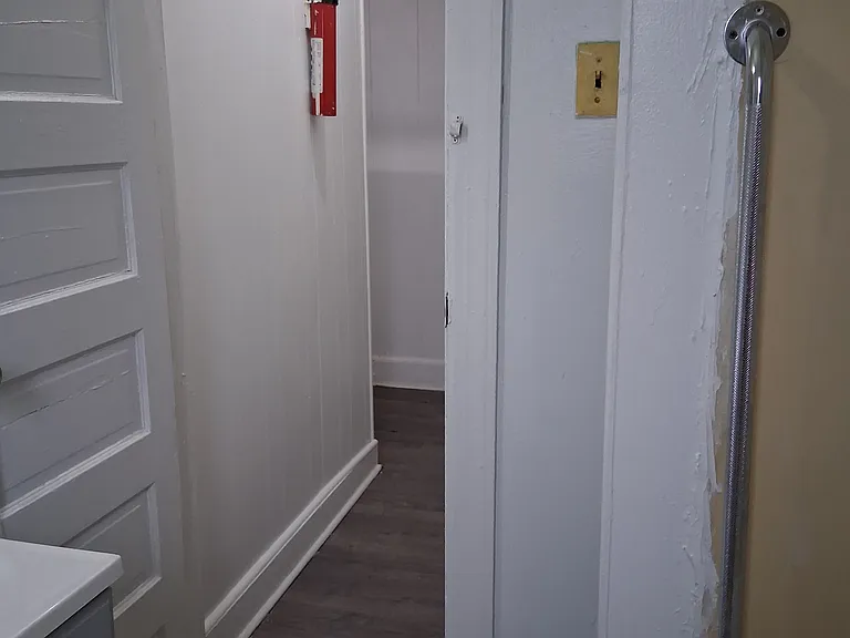 1247 W Westmoreland St #3R — Photo 4