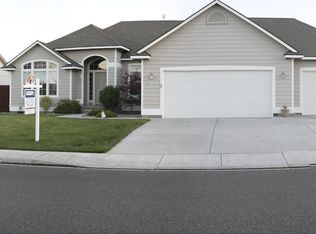 327 Oahu St, Richland, WA 99352