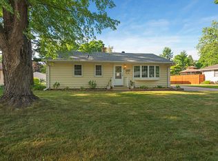 1287 Roma Ave, Roseville, MN 55113
