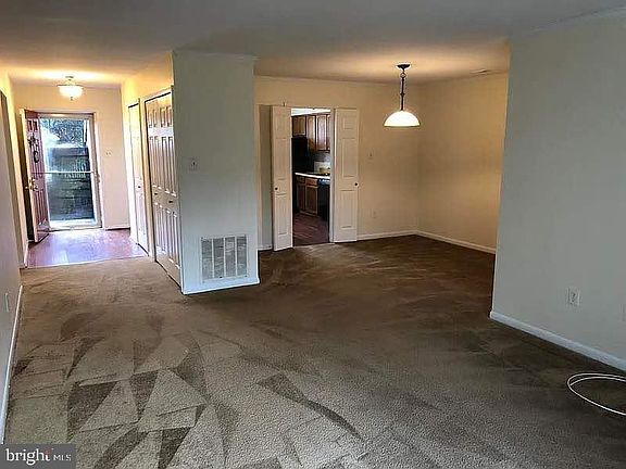 4th image of 45 Tallow Ct #4-6F