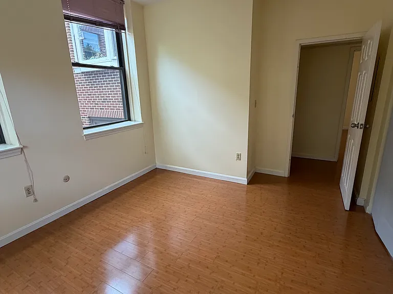 314 Bedford St #106 — Photo 8